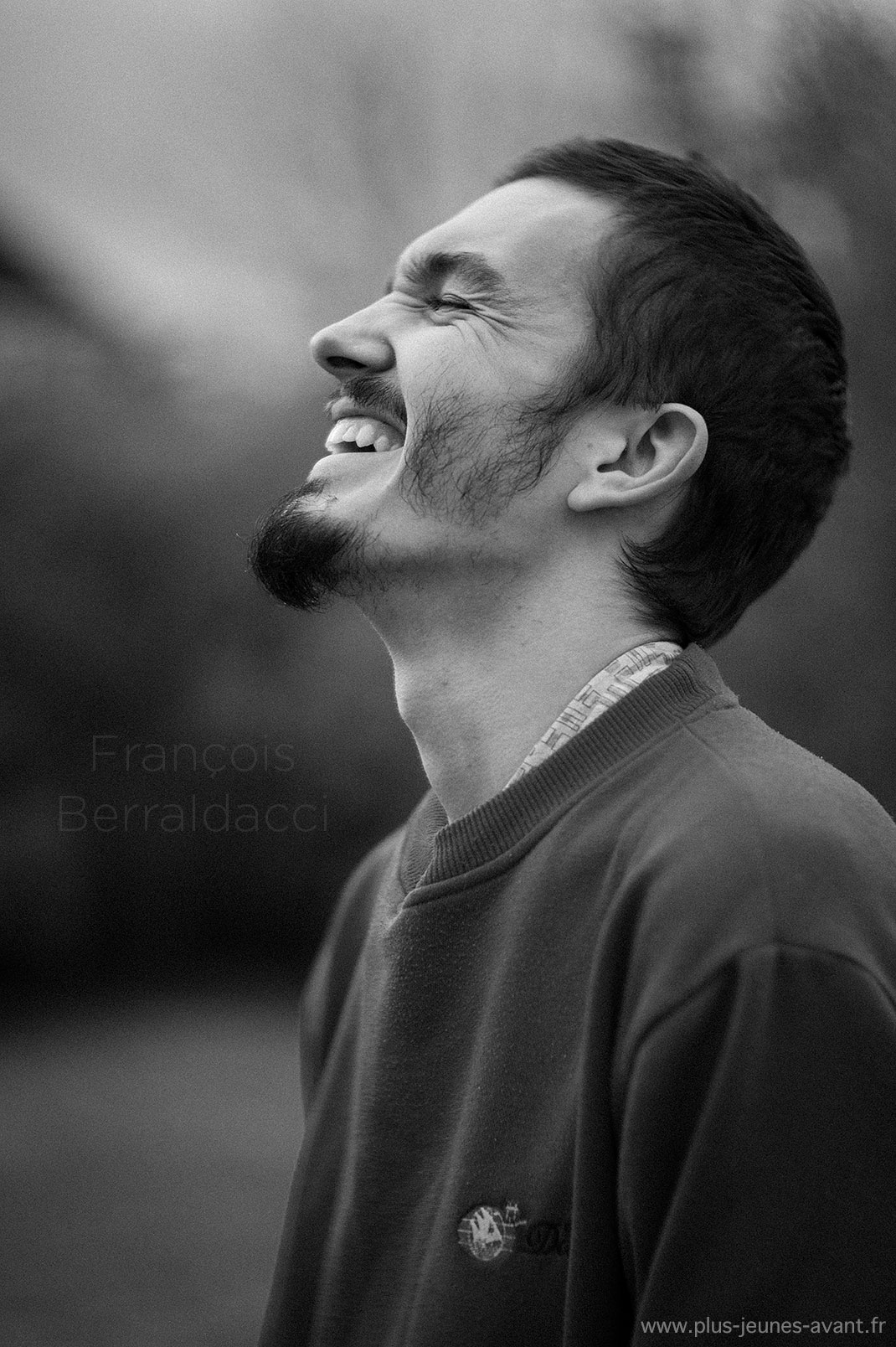 Portrait homme riant